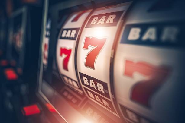cuan77 slot mobile app interface showing Liga 1 and live casino markets